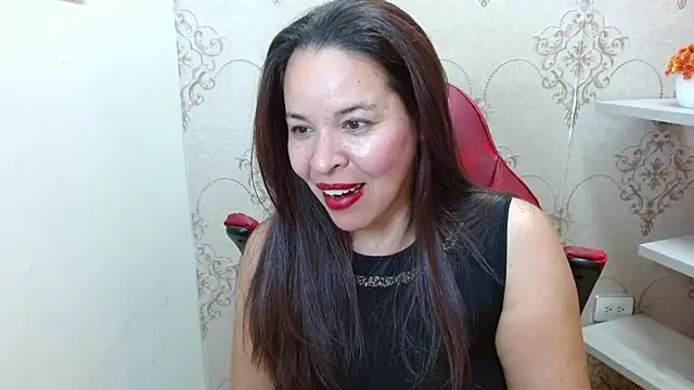 Snapshot of Lizeth_Bels chatting on December 14, 2025, 7:52 pm Lizeth Bels online show from December 14, 2025, 7:52 pm
