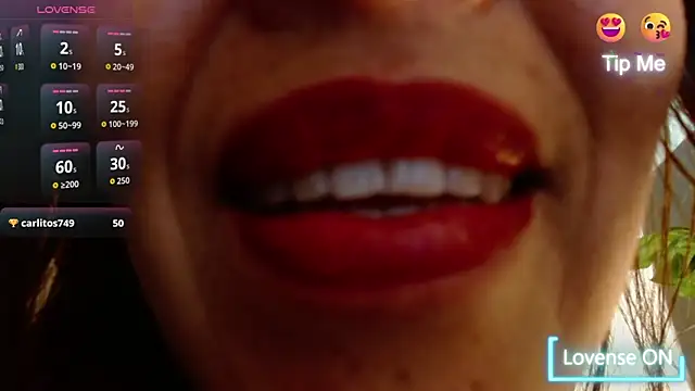 Snapshot of Lizeth_Bels chatting on April 28, 2026, 10:03 pm Lizeth Bels online show from April 28, 2026, 10:03 pm