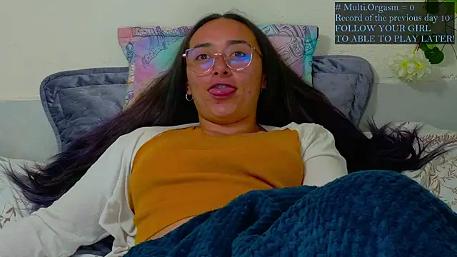 Snapshot of Hot_Candy_ chatting on May 26, 2026, 1:47 am Hot Candy online show from May 26, 2026, 1:47 am