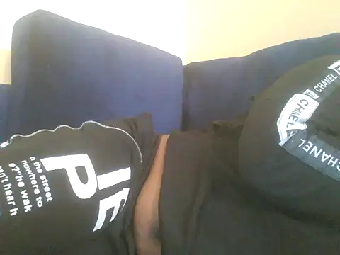 Snapshot of Sexy_Riri chatting on December 4, 2025, 12:59 pm Sexy Riri online show from December 4, 2025, 12:59 pm