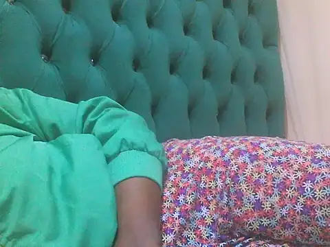 Snapshot of Sexy_Riri chatting on October 7, 2025, 1:45 pm Sexy Riri online show from October 7, 2025, 1:45 pm