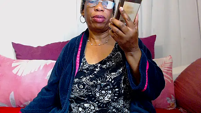 Snapshot of Freakyassnwildx chatting on November 28, 2025, 6:24 am Freakyassnwildx online show from November 28, 2025, 6:24 am