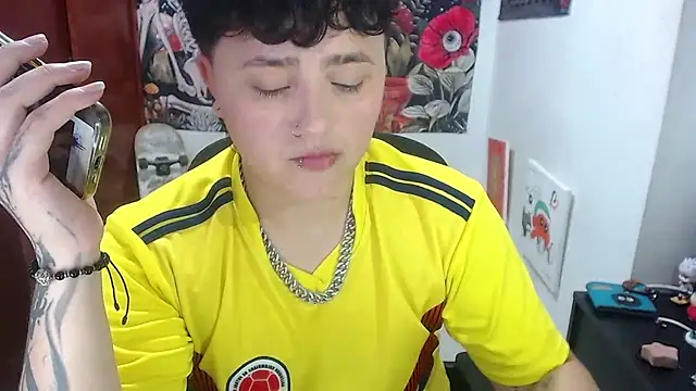 isabeautyx19 online show from April 19, 2026, 5:41 am