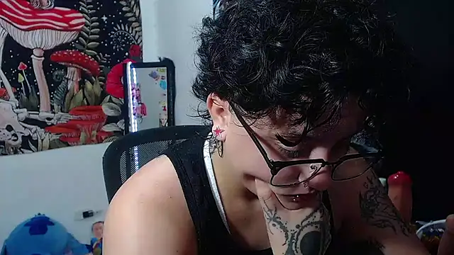 isabeautyx19 online show from June 25, 2026, 2:31 am