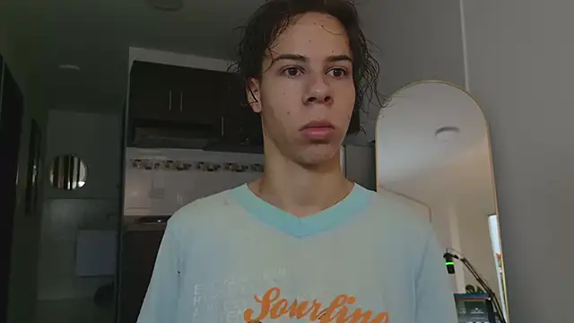 Snapshot of grey___27 chatting on April 15, 2026, 11:27 am grey 27 online show from April 15, 2026, 11:27 am