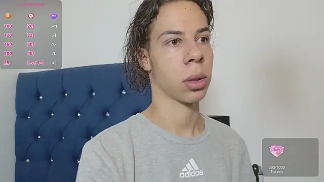 Snapshot of grey___27 chatting on January 13, 2026, 12:09 pm grey 27 online show from January 13, 2026, 12:09 pm