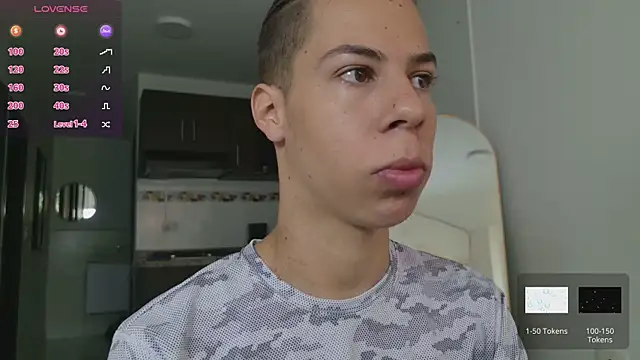 Snapshot of grey___27 chatting on February 16, 2026, 11:31 am grey 27 online show from February 16, 2026, 11:31 am