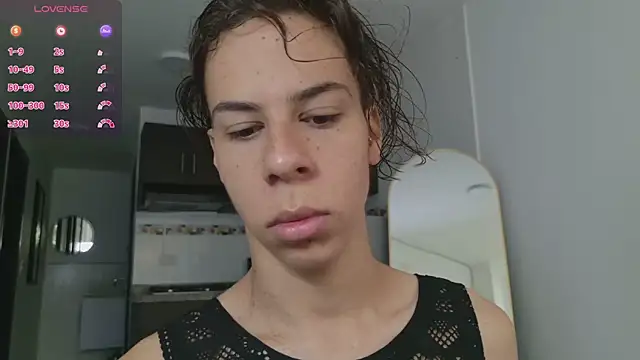 Snapshot of grey___27 chatting on February 23, 2026, 11:33 am grey 27 online show from February 23, 2026, 11:33 am