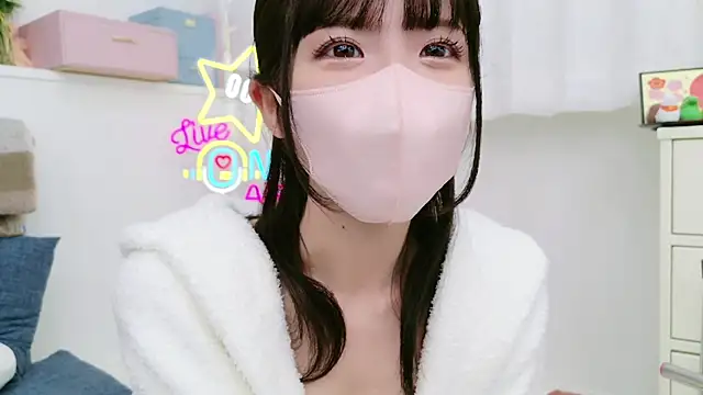 Snapshot of -minami- chatting on January 18, 2025, 12:26 pm -minami- online show from January 18, 2025, 12:26 pm