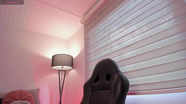 Snapshot of vico_sweety chatting on November 18, 2025, 5:49 pm vico sweety online show from November 18, 2025, 5:49 pm