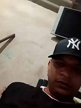 Snapshot of yoryisexi chatting on September 18, 2025, 3:31 am yoryisexi online show from September 18, 2025, 3:31 am