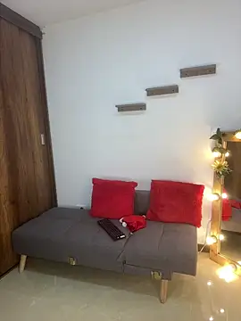 alexa joonesofficial online show from December 24, 2024, 7:33 pm