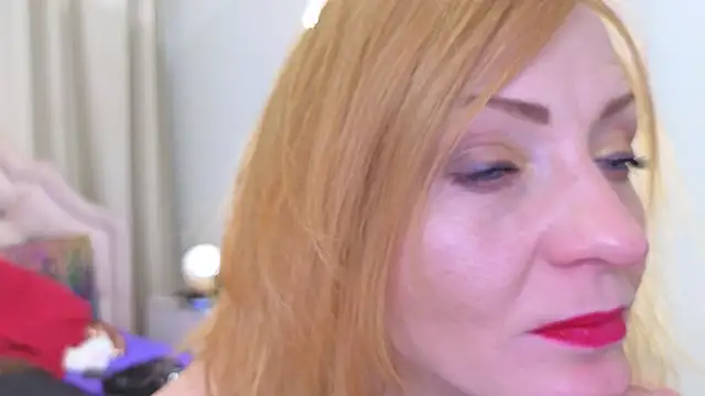 Snapshot of SquirtyAlisa chatting on November 30, 2025, 10:10 pm SquirtyAlisa online show from November 30, 2025, 10:10 pm