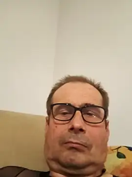 Snapshot of gendos777 chatting on October 29, 2025, 3:33 pm gendos777 online show from October 29, 2025, 3:33 pm