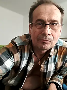 Snapshot of gendos777 chatting on January 15, 2026, 10:29 am gendos777 online show from January 15, 2026, 10:29 am