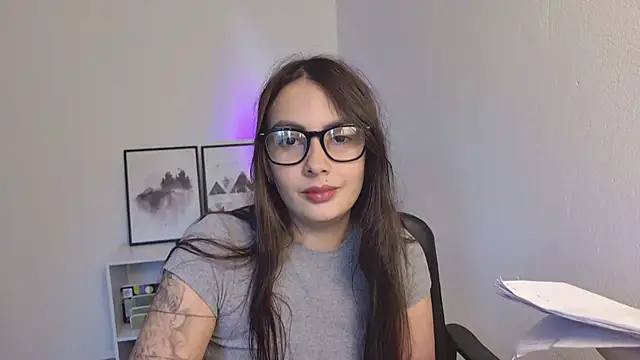 lalawhitte online show from July 16, 2026, 6:16 pm