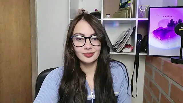 lalawhitte online show from June 12, 2026, 9:12 pm