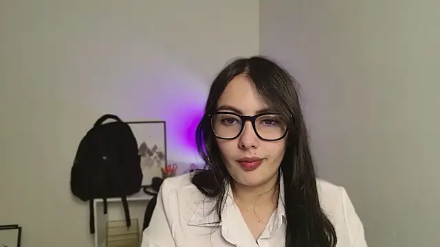 lalawhitte online show from July 24, 2026, 1:01 am