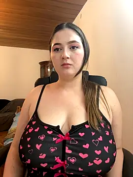 Snapshot of Kamilla_Loop chatting on November 22, 2025, 10:08 pm Kamilla Loop online show from November 22, 2025, 10:08 pm