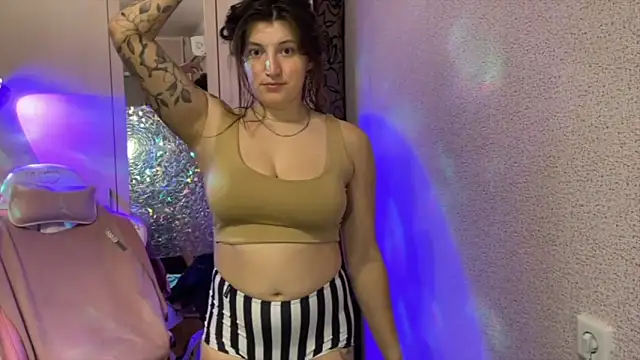 Katrin  kiss online show from March 24, 2026, 8:42 pm