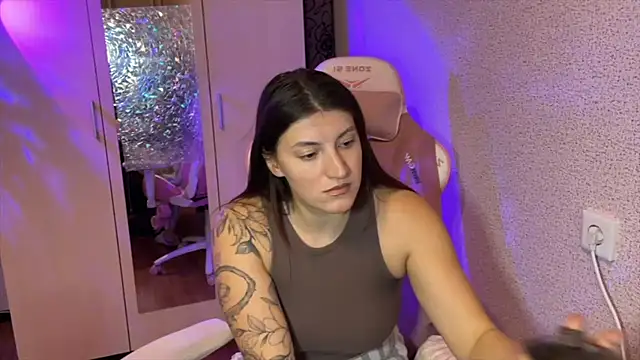 Katrin  kiss online show from February 28, 2026, 4:28 pm