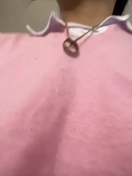 Snapshot of melisabunnny chatting on September 25, 2025, 12:11 pm melisabunnny online show from September 25, 2025, 12:11 pm