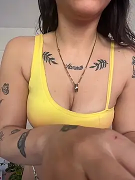 Snapshot of melisabunnny chatting on September 30, 2025, 12:22 pm melisabunnny online show from September 30, 2025, 12:22 pm