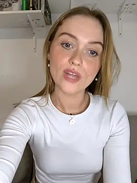 Goldloeckchen159 online show from November 10, 2025, 7:19 pm