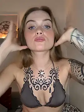 Goldloeckchen159 online show from October 25, 2025, 6:08 pm