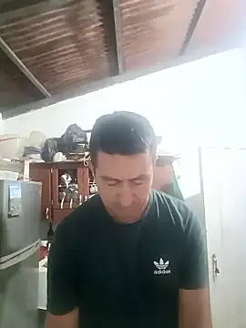 Snapshot of walwan85 chatting on January 10, 2026, 11:27 am walwan85 online show from January 10, 2026, 11:27 am