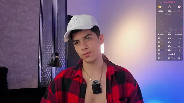 Snapshot of Brat_ chatting on November 11, 2025, 9:31 pm Brat online show from November 11, 2025, 9:31 pm