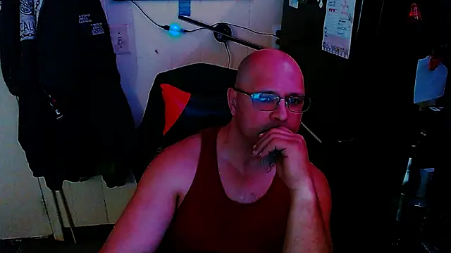 KrazyLegz online show from April 26, 2026, 3:20 pm