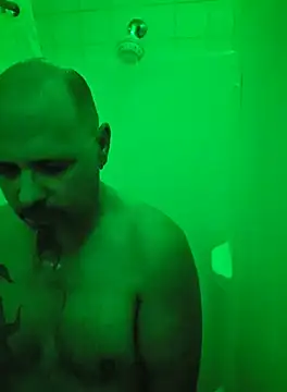 KrazyLegz online show from October 3, 2025, 12:03 am