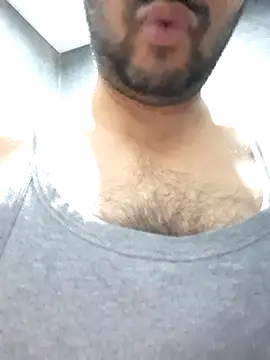 Snapshot of johny_69d@xh chatting on December 14, 2025, 5:57 am johny 69dxh online show from December 14, 2025, 5:57 am