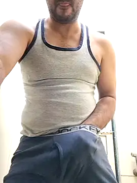 Snapshot of johny_69d@xh chatting on December 16, 2025, 8:18 am johny 69dxh online show from December 16, 2025, 8:18 am