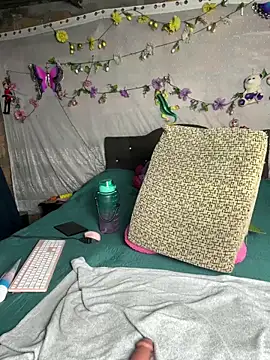 NinaGauther online show from February 9, 2026, 2:15 pm