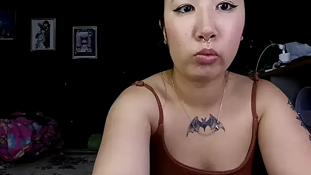 Japabaixinha online show from November 15, 2025, 9:19 pm