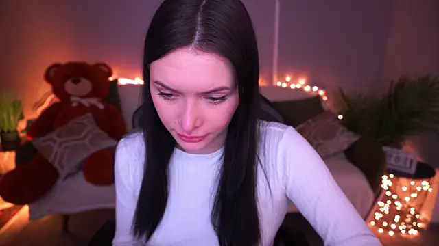 MilaSecrett online show from March 7, 2026, 2:33 pm