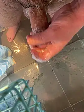 LivingLegend1978 online show from April 19, 2026, 9:21 am