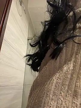 keilelewis online show from September 18, 2025, 1:19 am