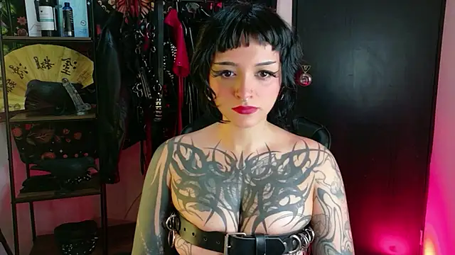 Agatha BDSM online show from May 15, 2026, 4:05 pm