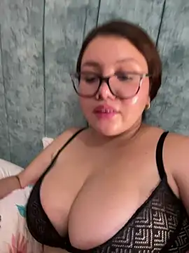 solecito 22 online show from February 7, 2025, 3:01 am