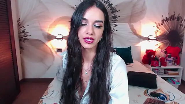 KatherineBisou online show from November 3, 2025, 7:06 pm