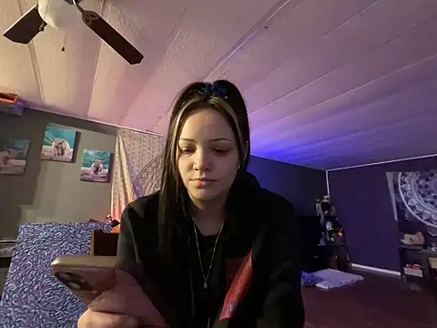 skinwalkingzombie online show from December 11, 2024, 4:31 pm