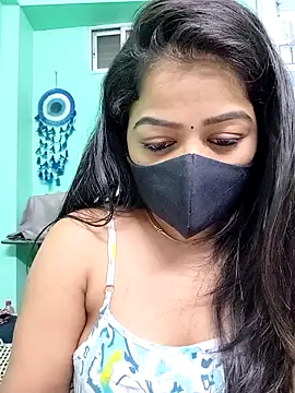 Snapshot of Monalisa_Singh chatting on April 17, 2026, 6:22 pm Monalisa Singh online show from April 17, 2026, 6:22 pm