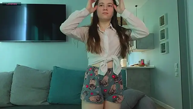 DonnaBurkee online show from May 11, 2026, 4:03 am