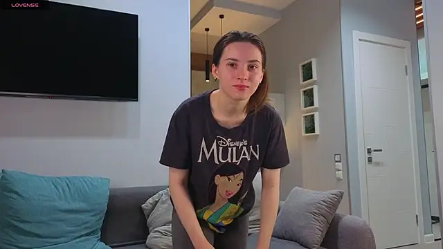 DonnaBurkee online show from November 15, 2025, 4:27 am