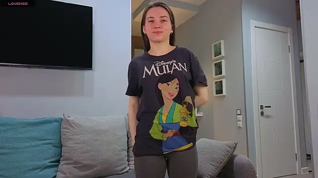 DonnaBurkee online show from November 13, 2025, 4:16 am