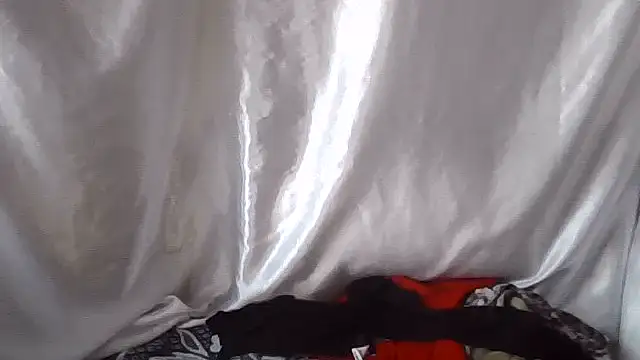 Snapshot of Burberrry_ chatting on June 26, 2026, 3:45 am Burberrry online show from June 26, 2026, 3:45 am