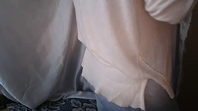 Burberrry  online show from May 15, 2026, 3:26 am